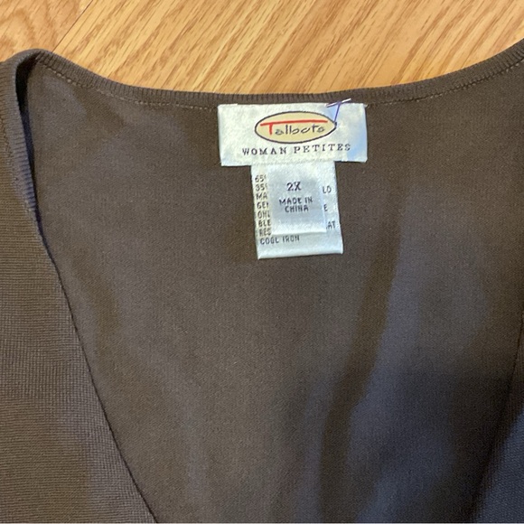 Talbots Women’s Wrap Style Blouse V-Neck Brown 2X (50”Chest - Picture 2 of 2